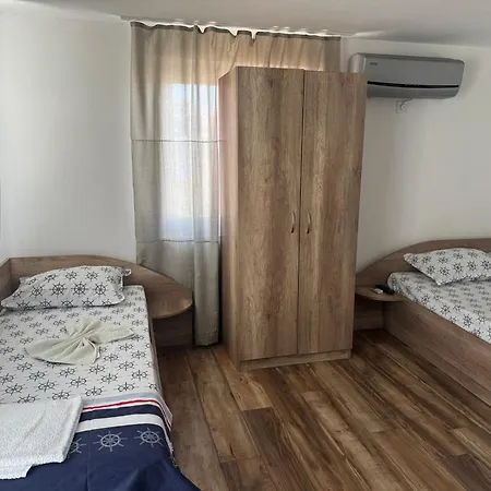 Πανσιόν Къща За Гости Перфекто